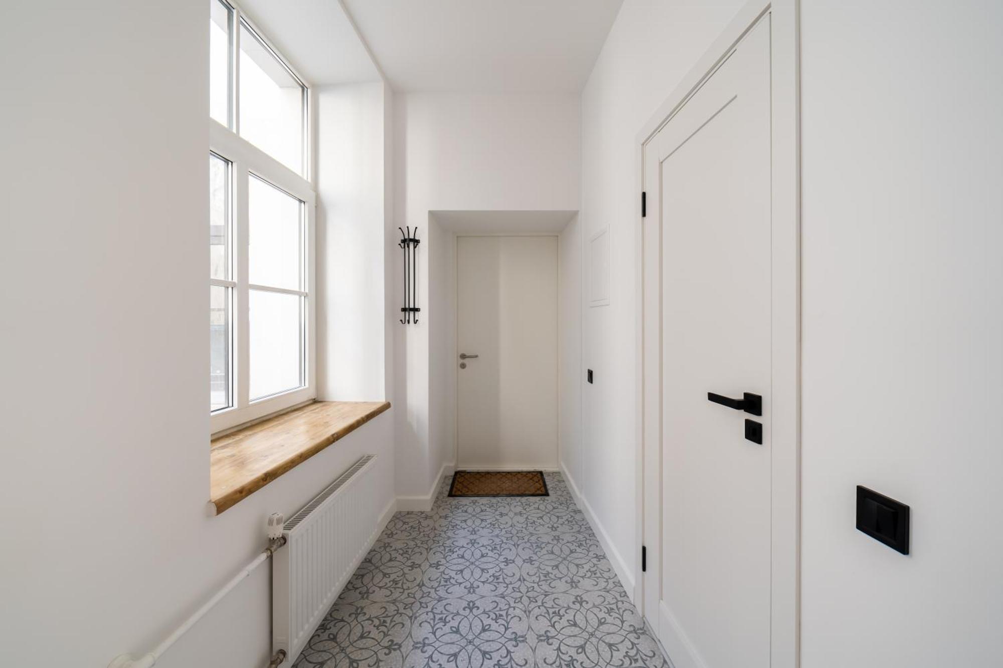 Spacious 1-Bedroom Apartment In The Heart Of Old Town Riga Extérieur photo